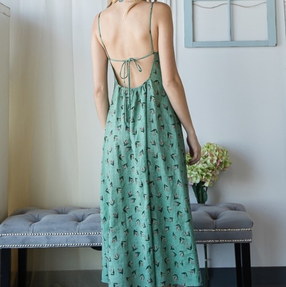 Green Drawstring Tie Open-Back Button Down Midi Dr - Picture 3 of 15